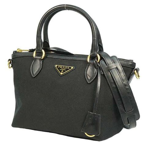 sac a main femme prada|sac de Prada.